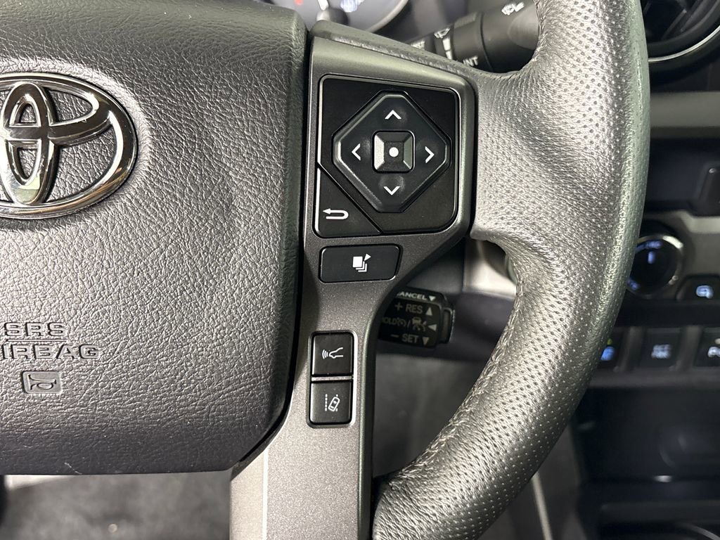 Used 2021 Toyota Tacoma TRD Sport w/ Technology Package AWD/4WD image 18