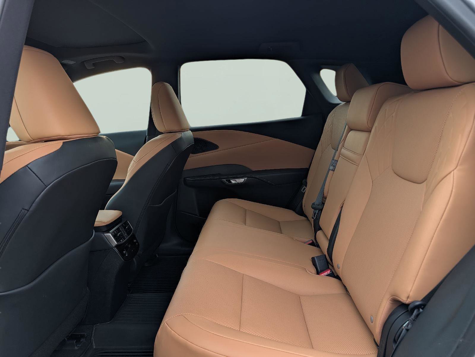 Used 2025 Lexus RX 350 Premium w/ Accessory Package image 16