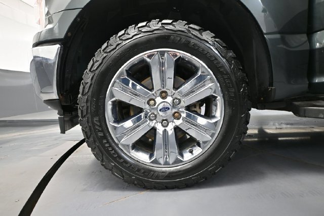 Used 2018 Ford F150 XLT w/ Equipment Group 302A Luxury AWD/4WD image 13