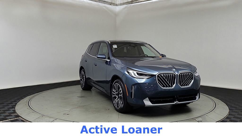 Used 2025 BMW X3 xDrive30i w/ Premium Package AWD/4WD image 2