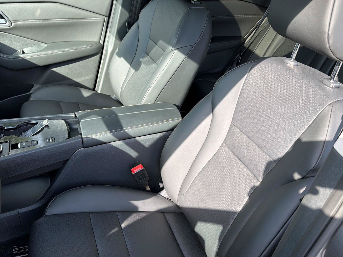 New 2026 Nissan Rogue Dark Armor FWD image 28