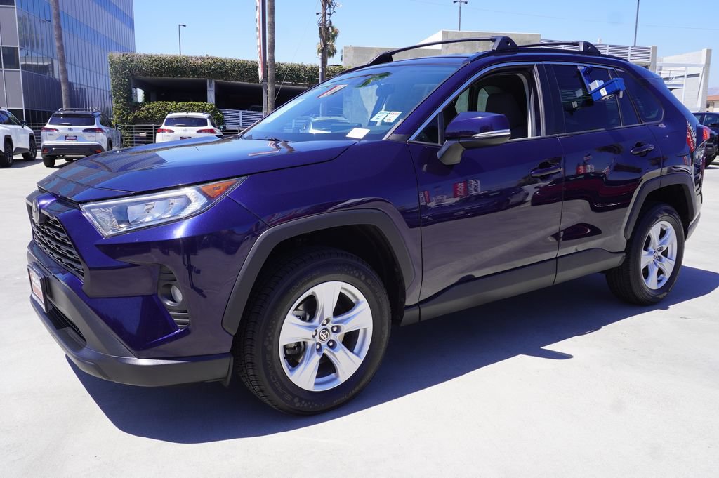 Used 2021 Toyota RAV4 XLE FWD image 4