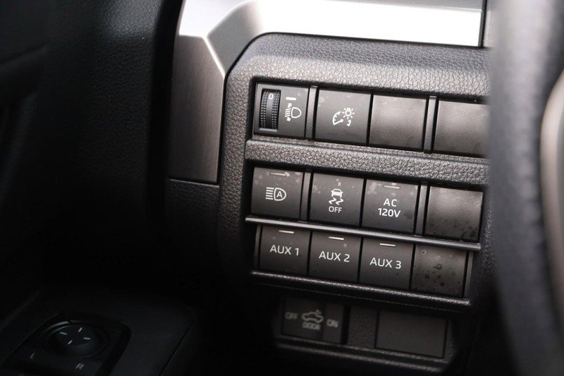 Used 2024 Toyota Tacoma 4x4 Double Cab image 21