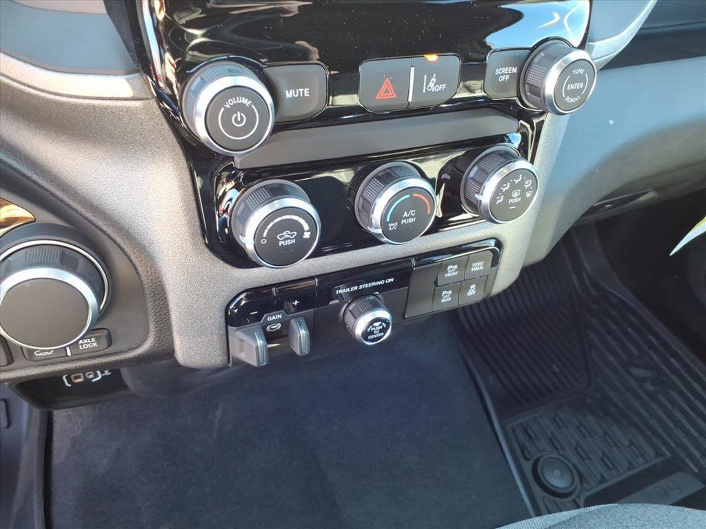 New 2026 RAM 1500 Classic Warlock image 14