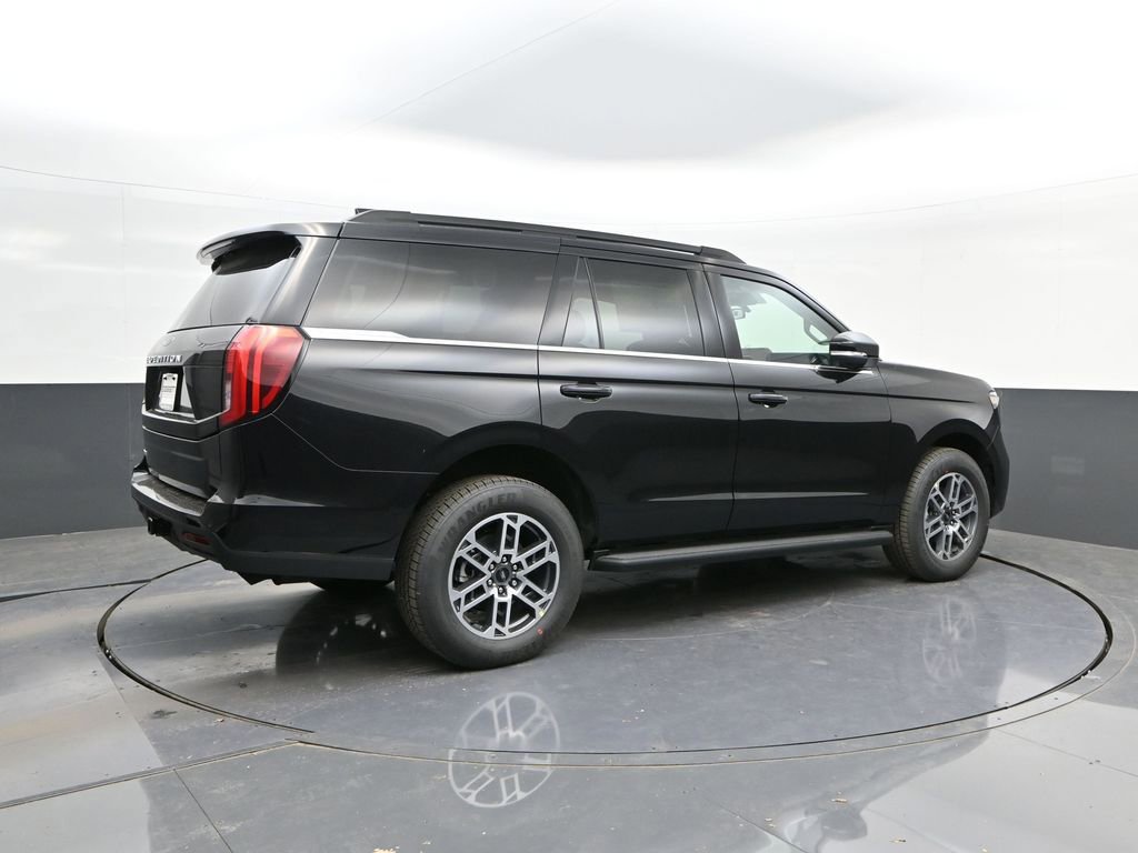 New 2026 Ford Expedition Active image 15