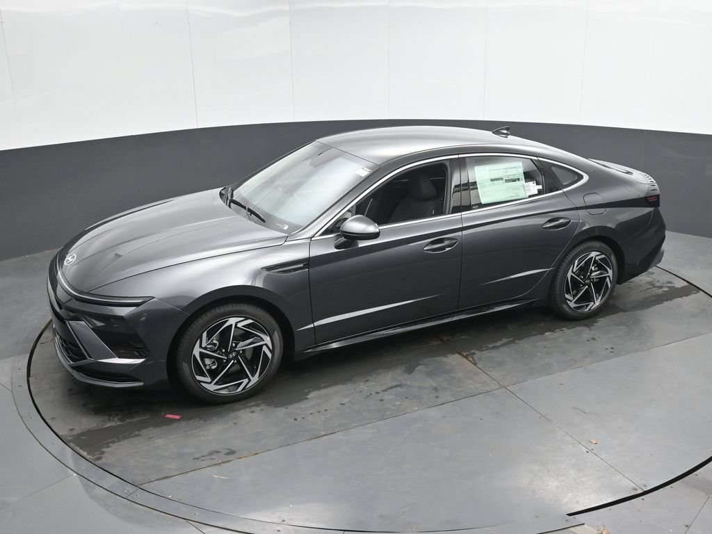 New 2026 Hyundai Sonata SEL FWD image 17