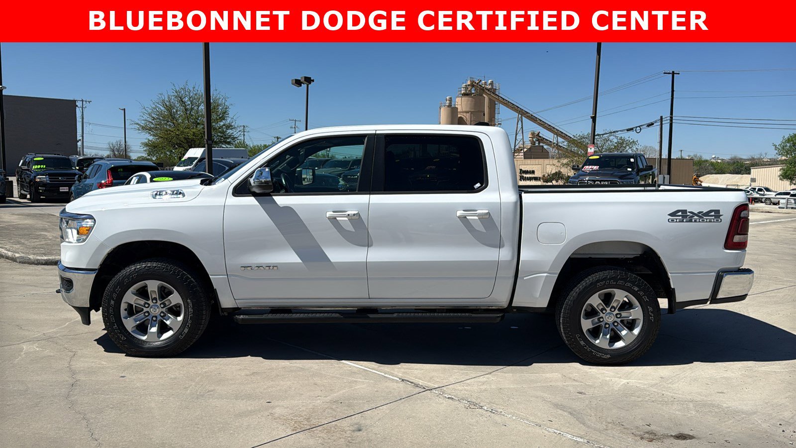 Used 2023 RAM 1500 Laramie w/ Off Road Group AWD/4WD image 2