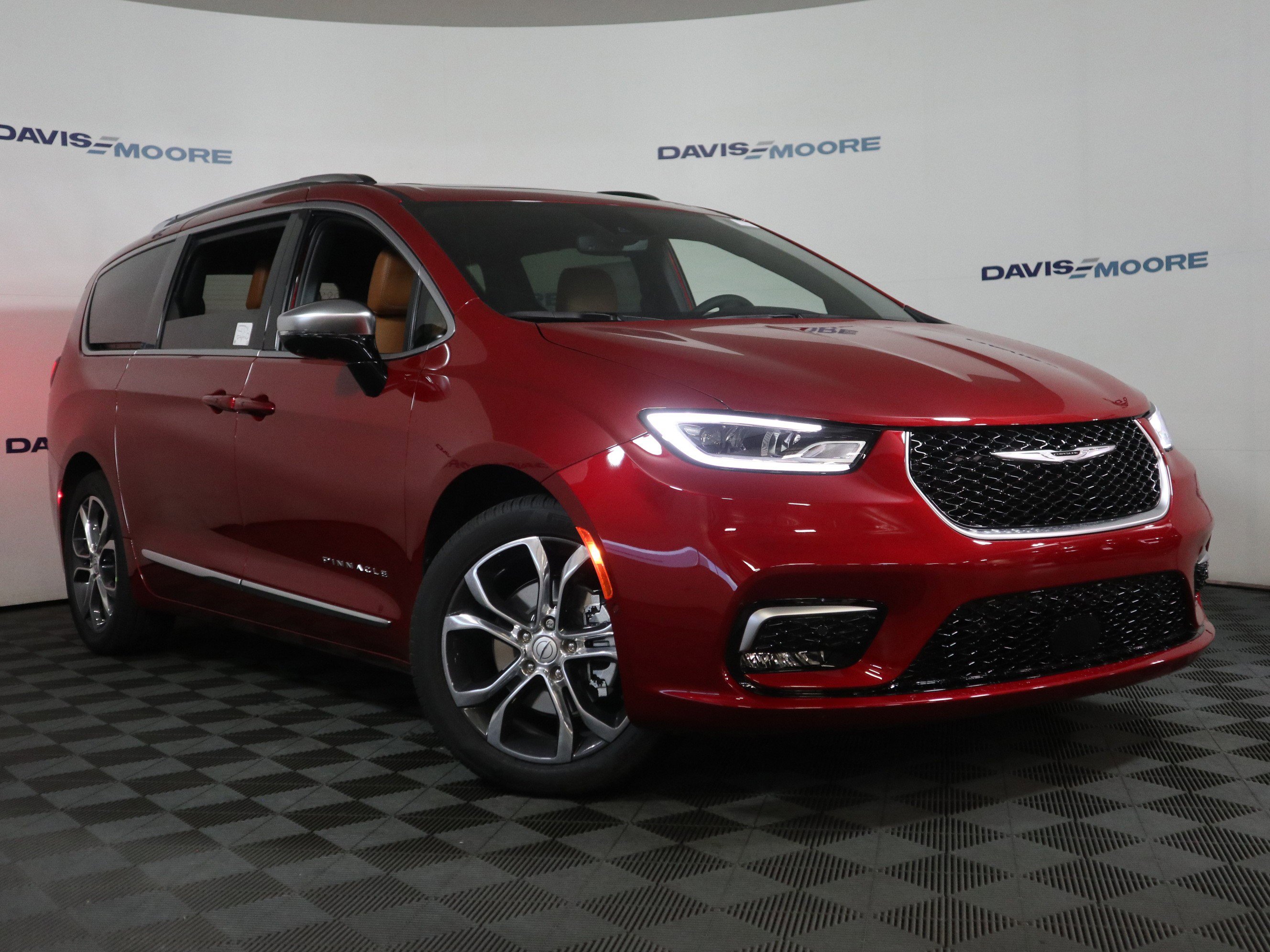 New 2026 Chrysler Pacifica Pinnacle image 2