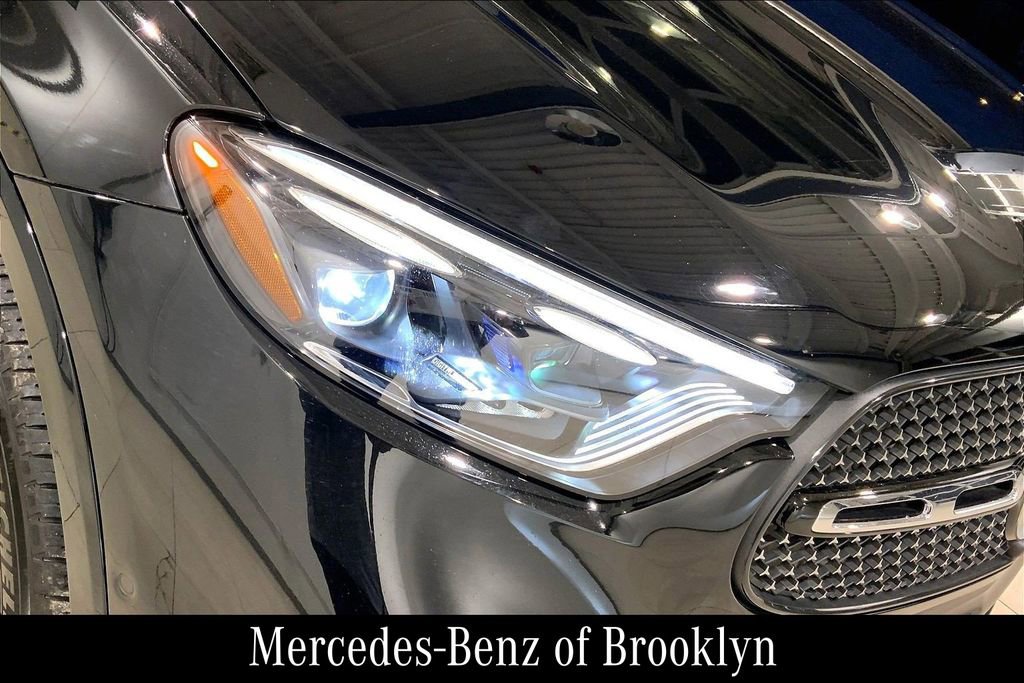 Used 2024 Mercedes-Benz GLC 300 4MATIC image 29