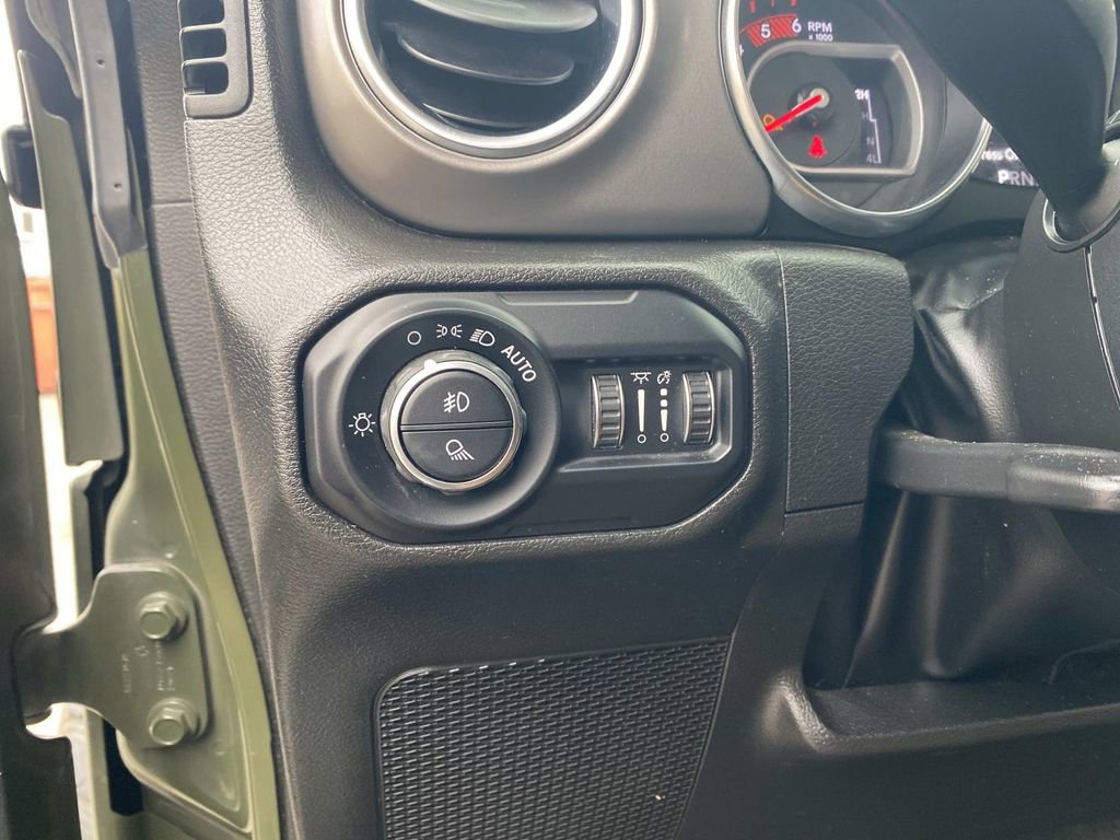 Used 2022 Jeep Gladiator Rubicon w/ LED Lighting Group image 13