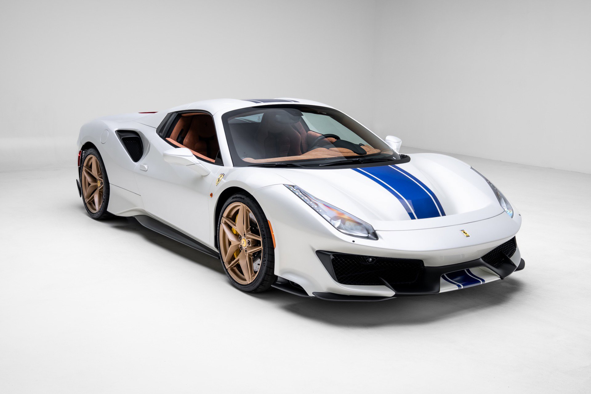 Used 2020 Ferrari 488 Pista image 38