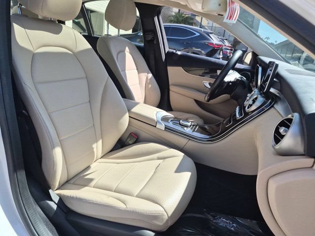 Used 2017 Mercedes-Benz C 300 Sedan image 33