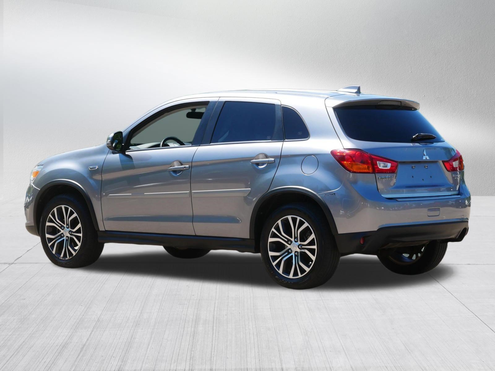 Used 2017 Mitsubishi Outlander Sport LE AWD/4WD image 5