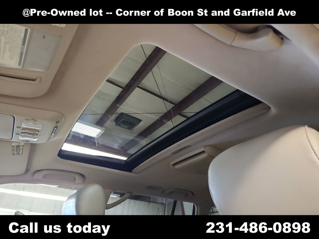 Used 2004 Toyota Land Cruiser AWD/4WD image 12