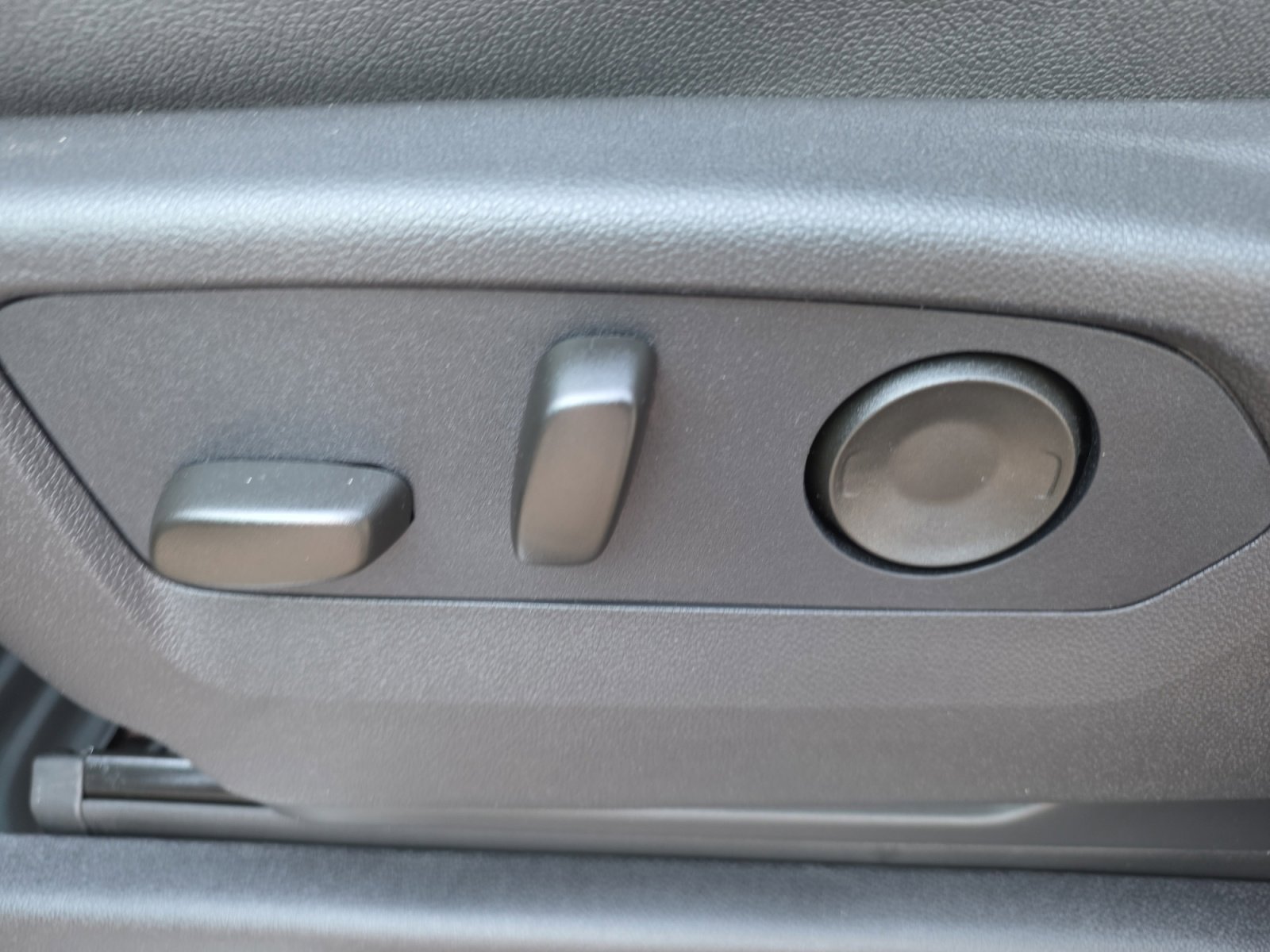 New 2026 Chevrolet Silverado 1500 LT w/ All Star Edition Plus image 15