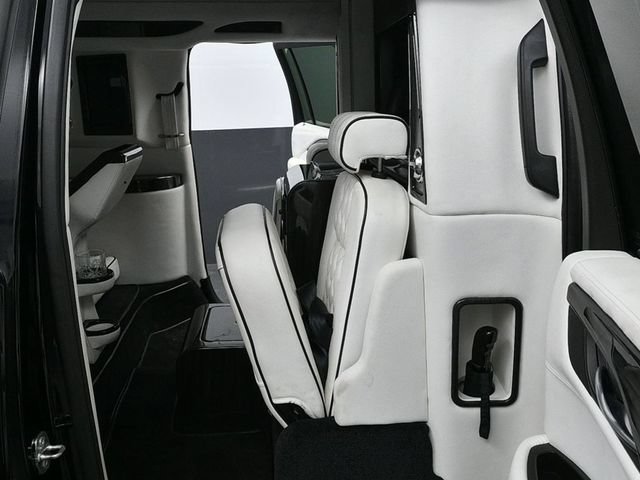 Used 2020 Cadillac Escalade ESV Platinum w/ Escalade Sport Edition AWD/4WD image 37