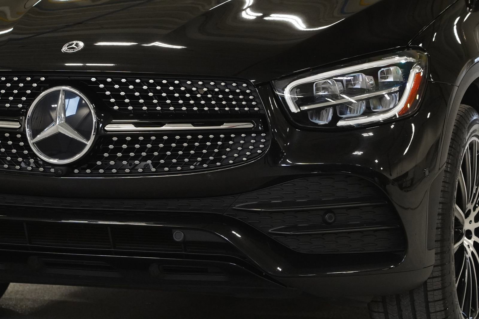 Certified 2022 Mercedes-Benz GLC 300 4MATIC Coupe image 8