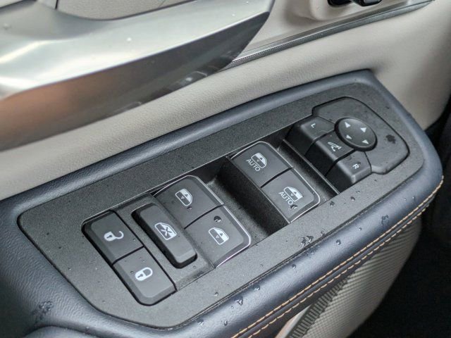 Used 2025 RAM 1500 Tungsten image 21