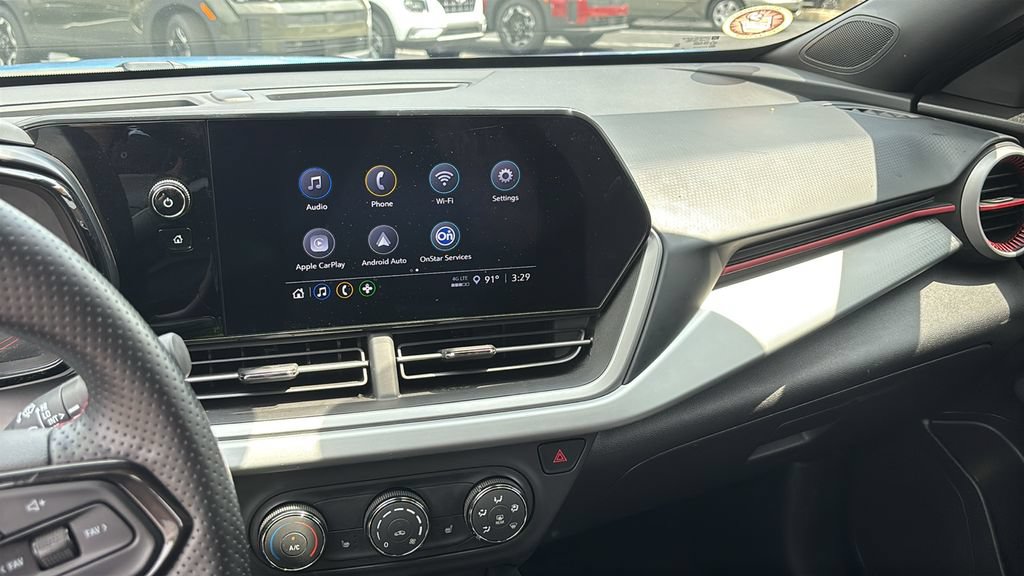 Used 2024 Chevrolet Trax RS FWD image 19
