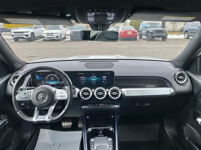 Used 2021 Mercedes-Benz GLB 35 AMG 4MATIC image 35