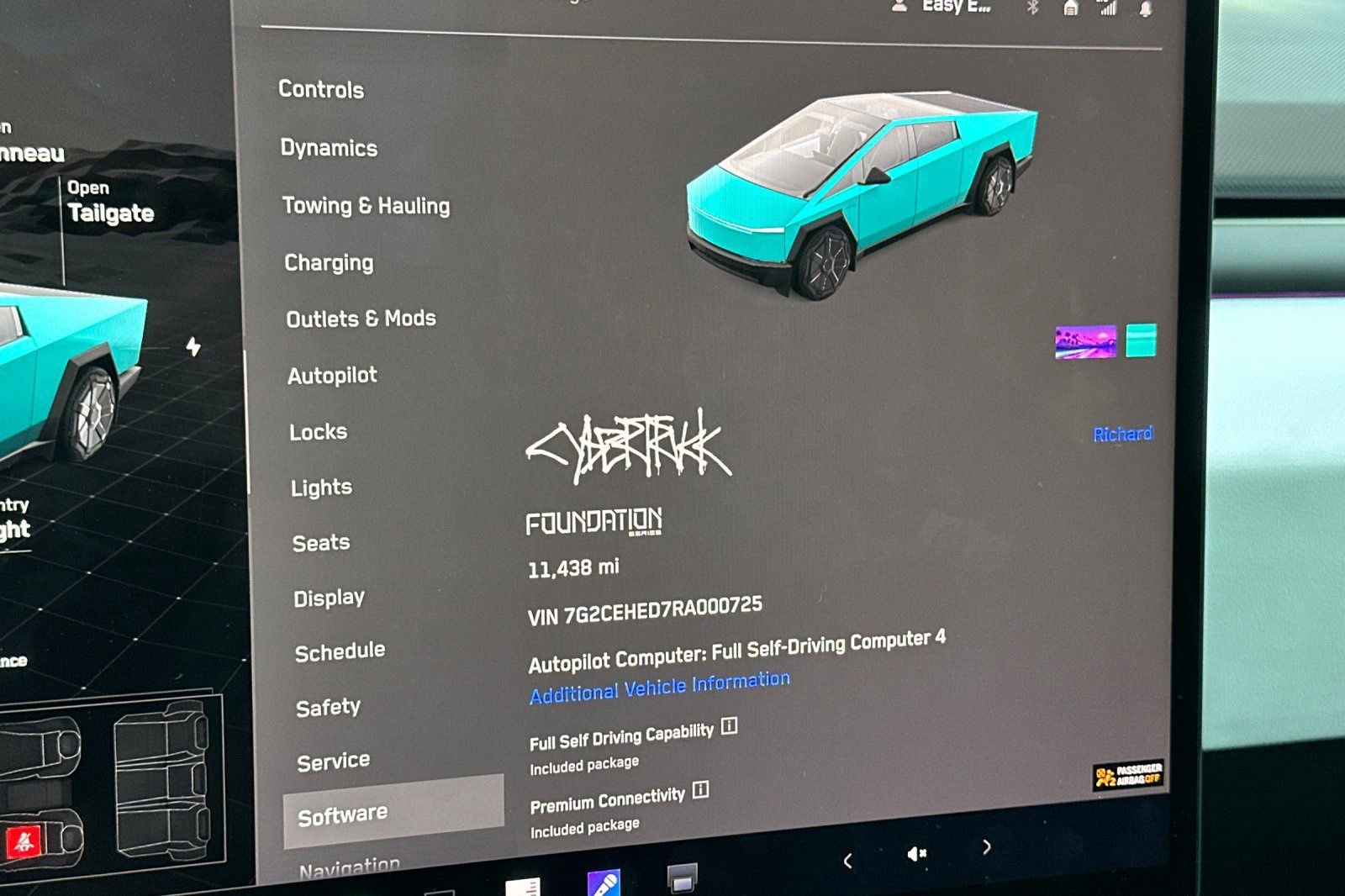 Used 2024 Tesla Cybertruck AWD Crew Cab image 24