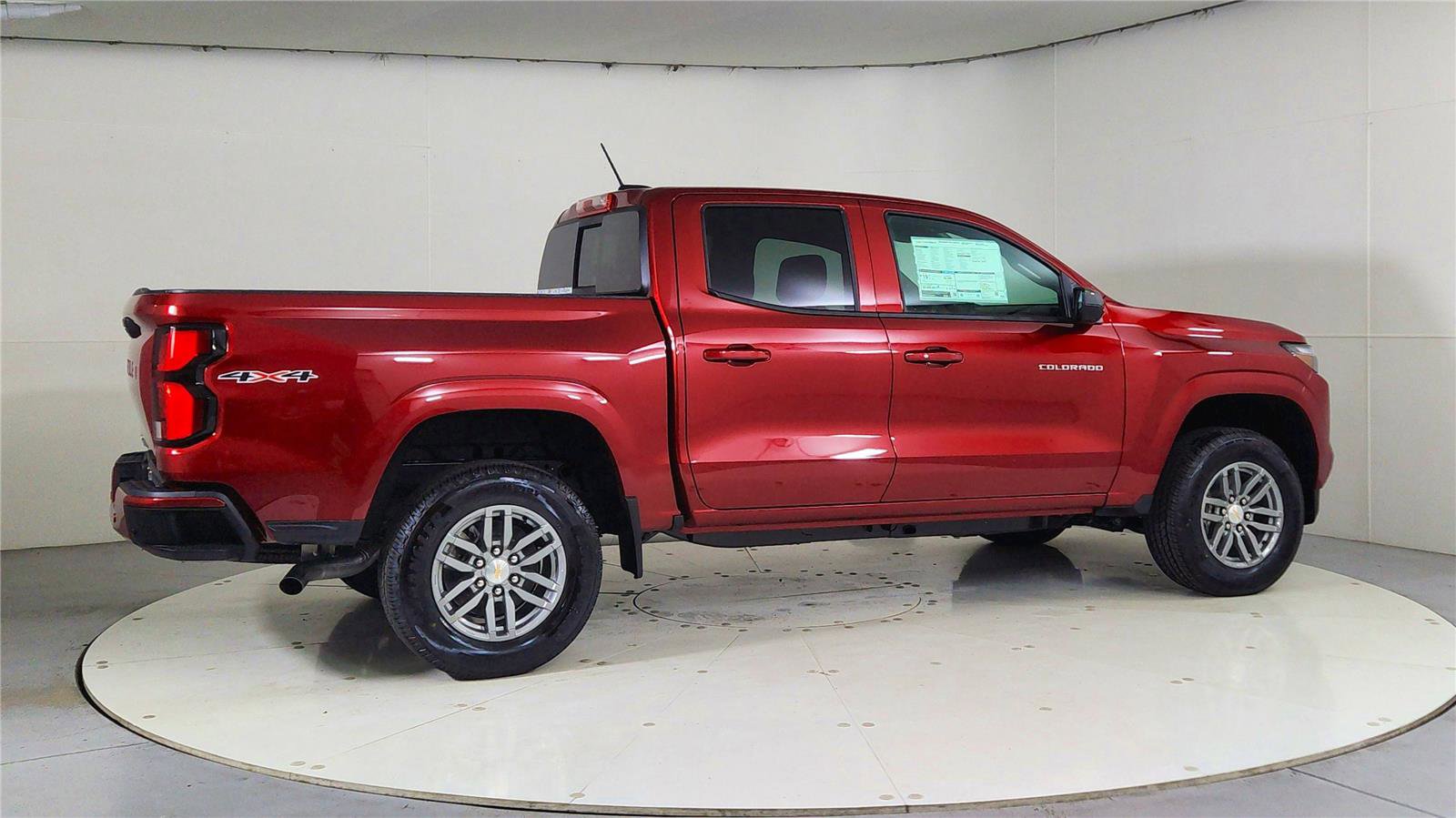 Used 2026 Chevrolet Colorado LT w/ LT Convenience Package image 7