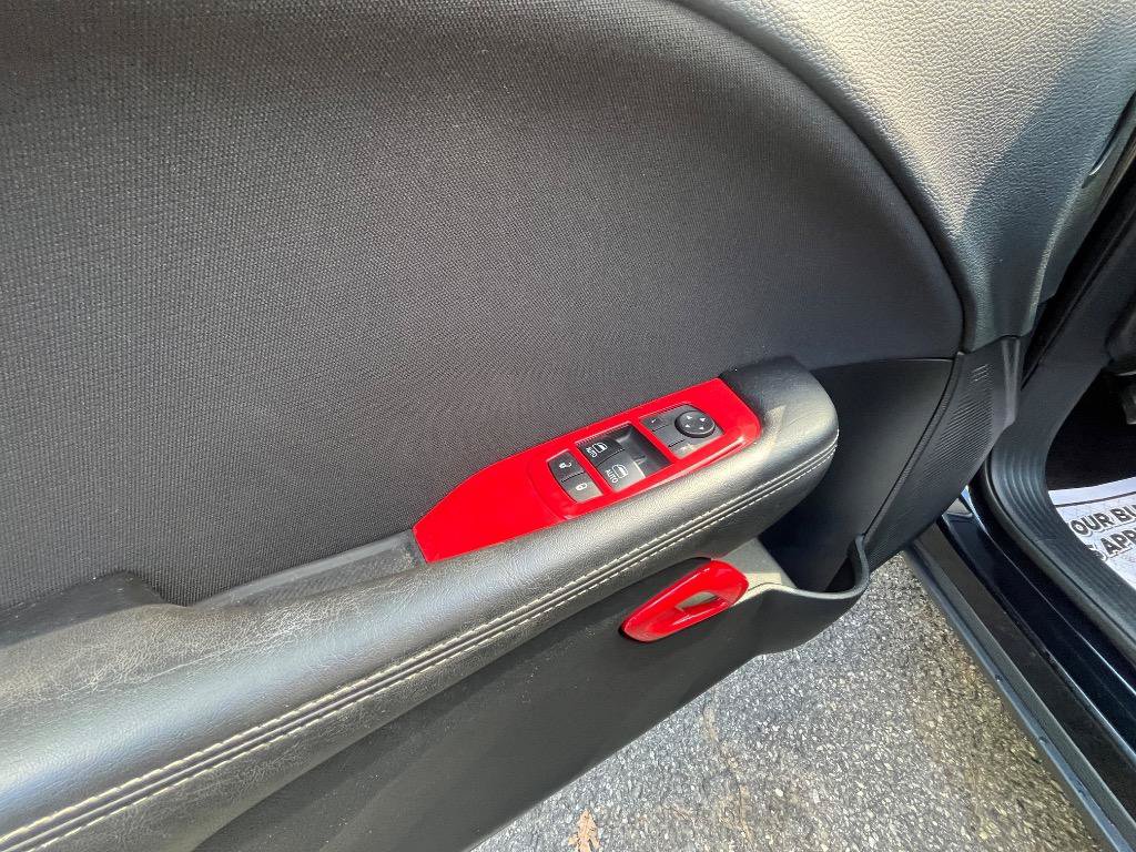 Used 2018 Dodge Challenger R/T RWD image 14