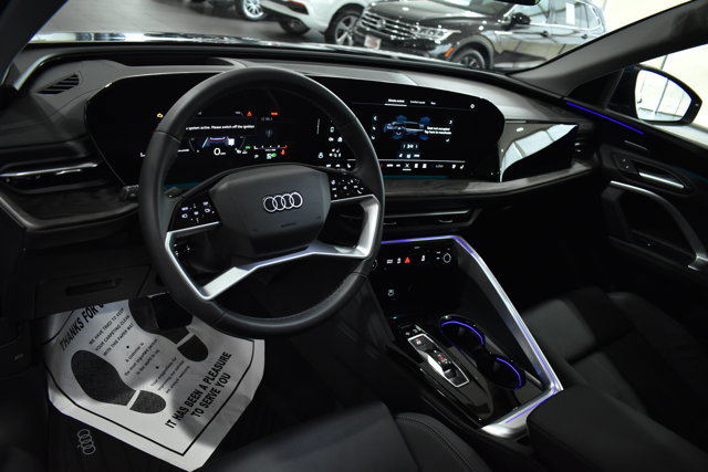 Used 2025 Audi Q5 Premium Plus w/ Premium Plus AWD/4WD image 32