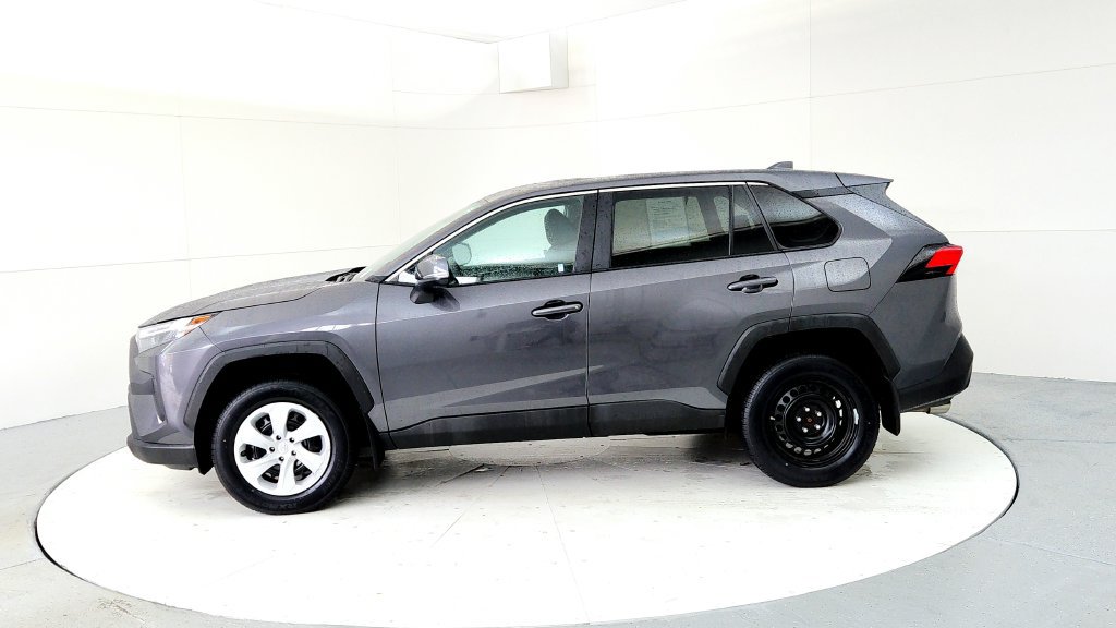 Certified 2024 Toyota RAV4 LE AWD/4WD image 3