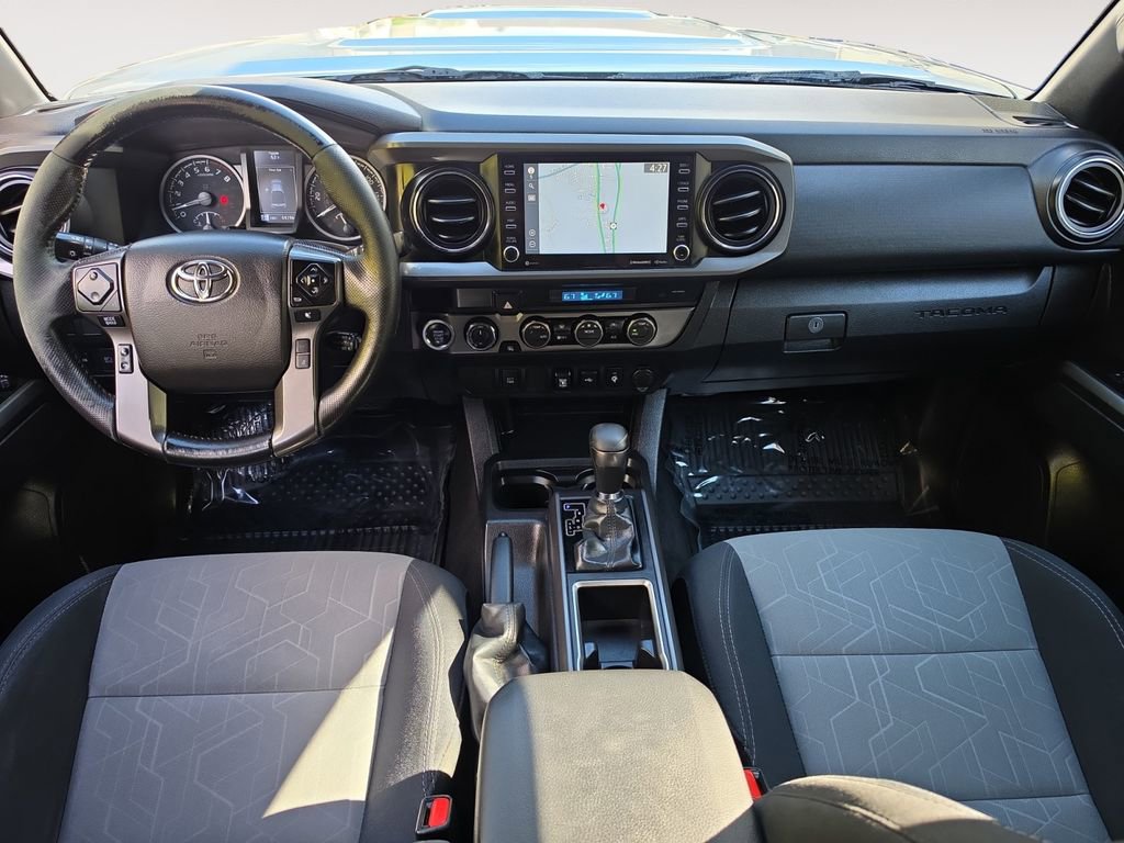 Used 2022 Toyota Tacoma TRD Sport AWD/4WD image 10