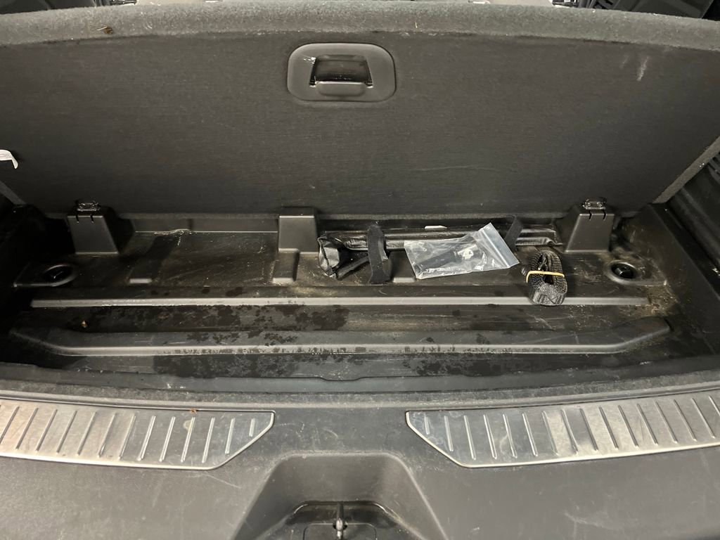 Used 2025 Chevrolet Tahoe Z71 image 40