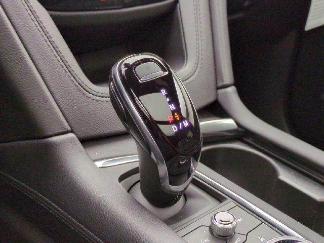 Used 2026 Cadillac XT5 Premium Luxury w/ LPO, Floor Liner Package AWD/4WD image 17