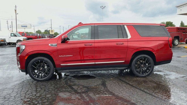 Certified 2022 GMC Yukon XL SLT w/ SLT Premium Package image 5