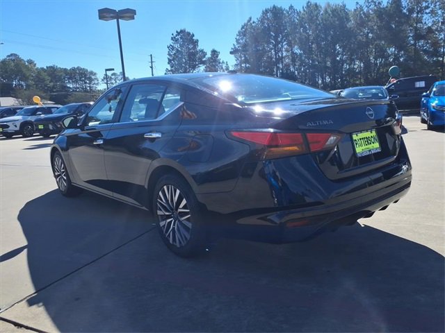 Used 2024 Nissan Altima 2.5 SV image 4