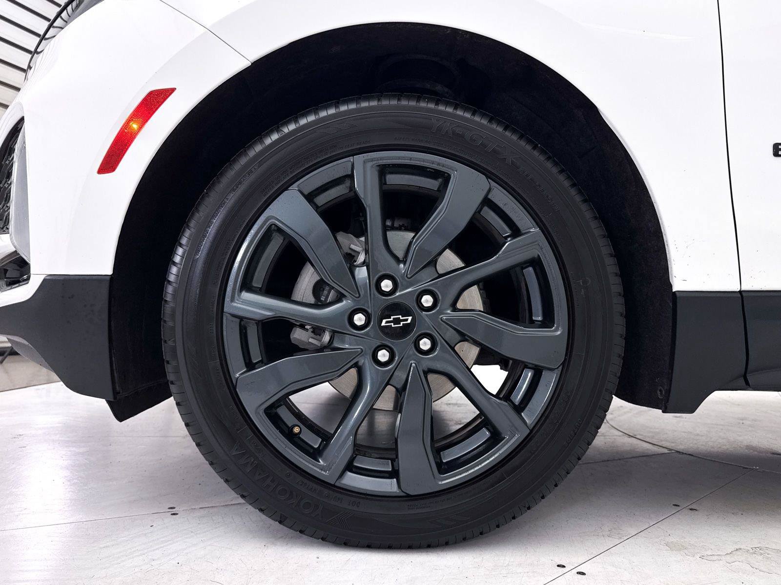 Used 2024 Chevrolet Equinox RS FWD image 13