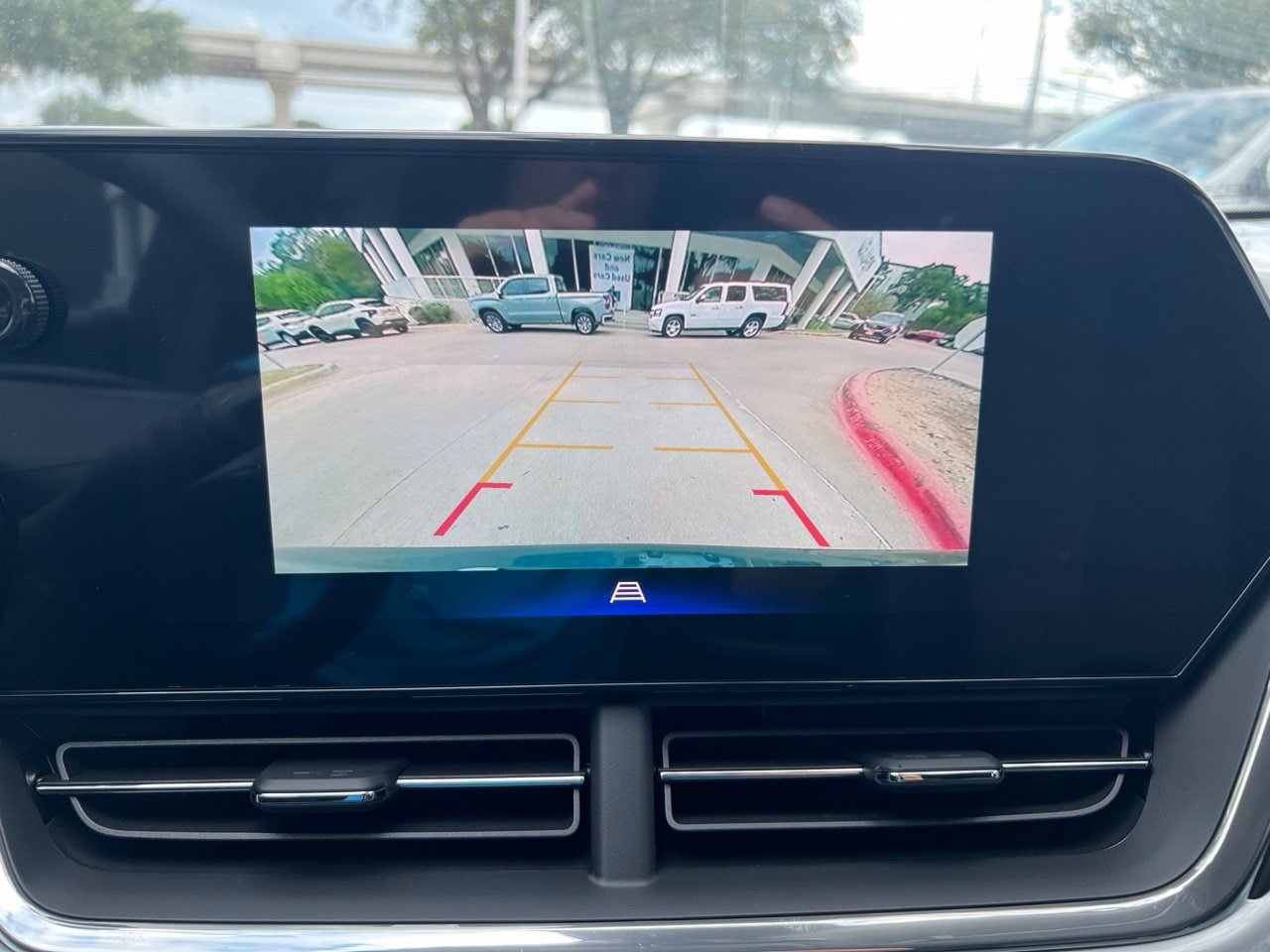 New 2026 Chevrolet Trax LT w/ LT Convenience Package FWD image 20