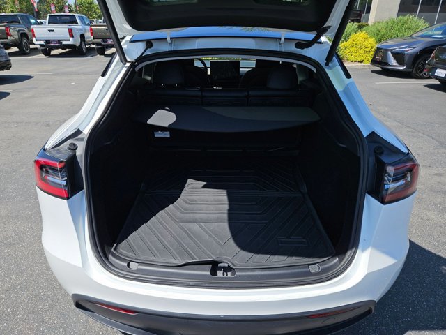 Used 2023 Tesla Model Y Long Range AWD/4WD image 7