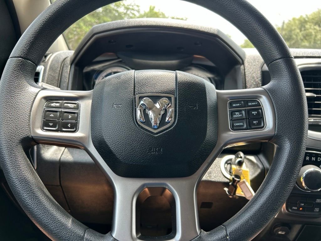 Used 2024 RAM 1500 Classic SLT AWD/4WD image 16