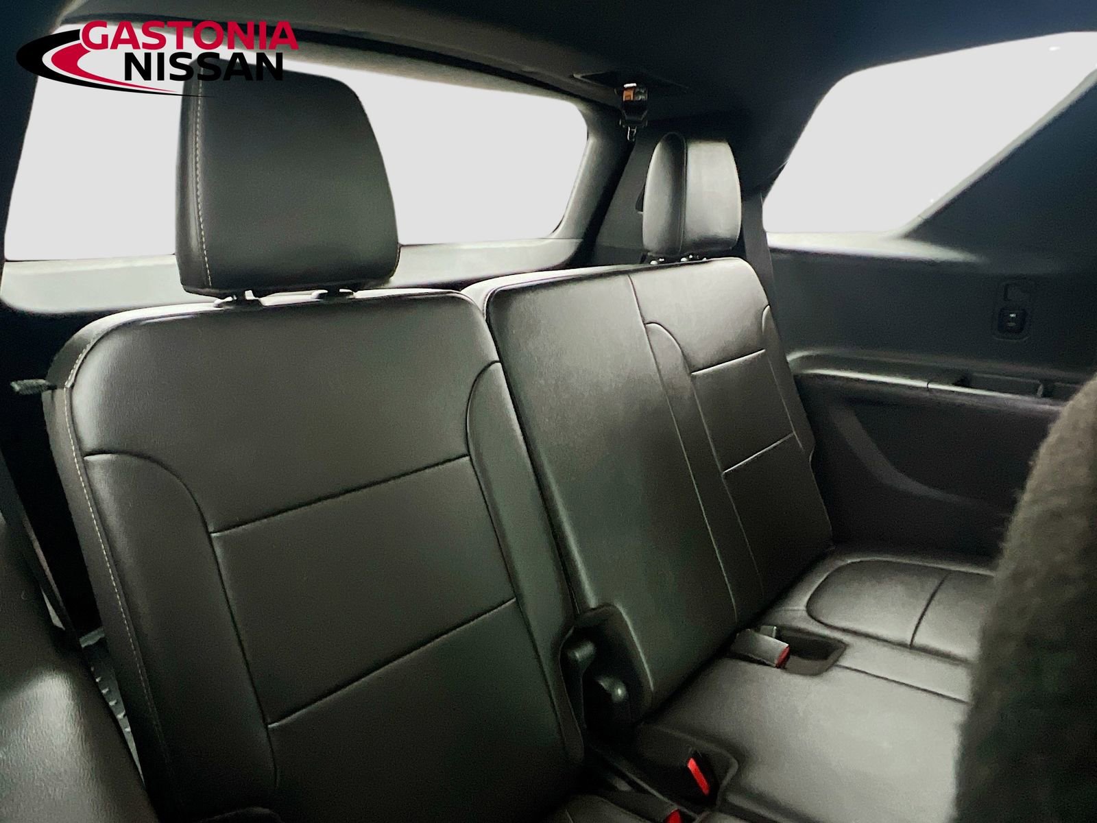 Used 2023 Chevrolet Traverse LT w/ LPO, Floor Liner Package image 37