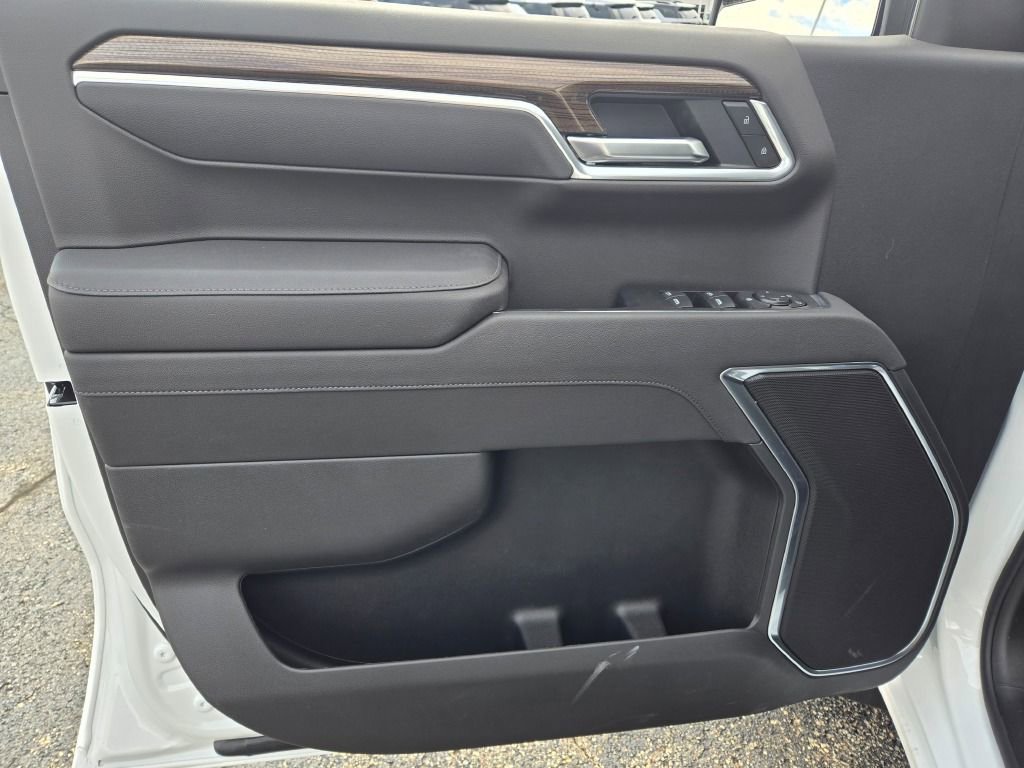 New 2026 Chevrolet Silverado 1500 LT image 19