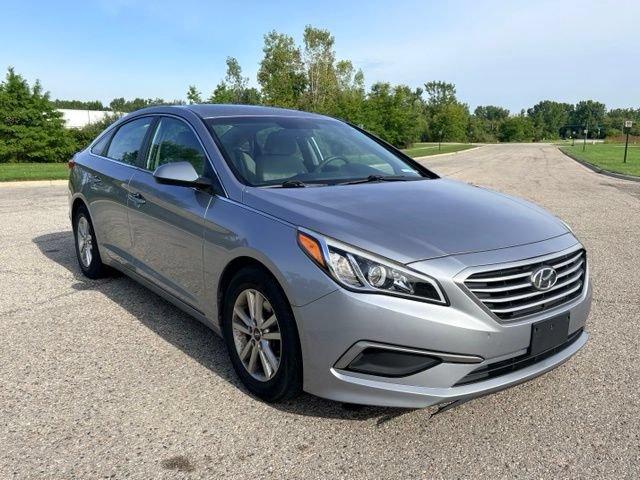 Used 2017 Hyundai Sonata SE FWD image 7