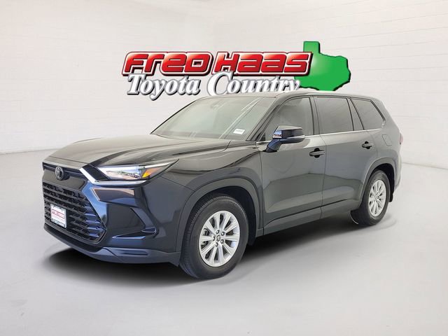 Used 2025 Toyota Grand Highlander AWD image 1