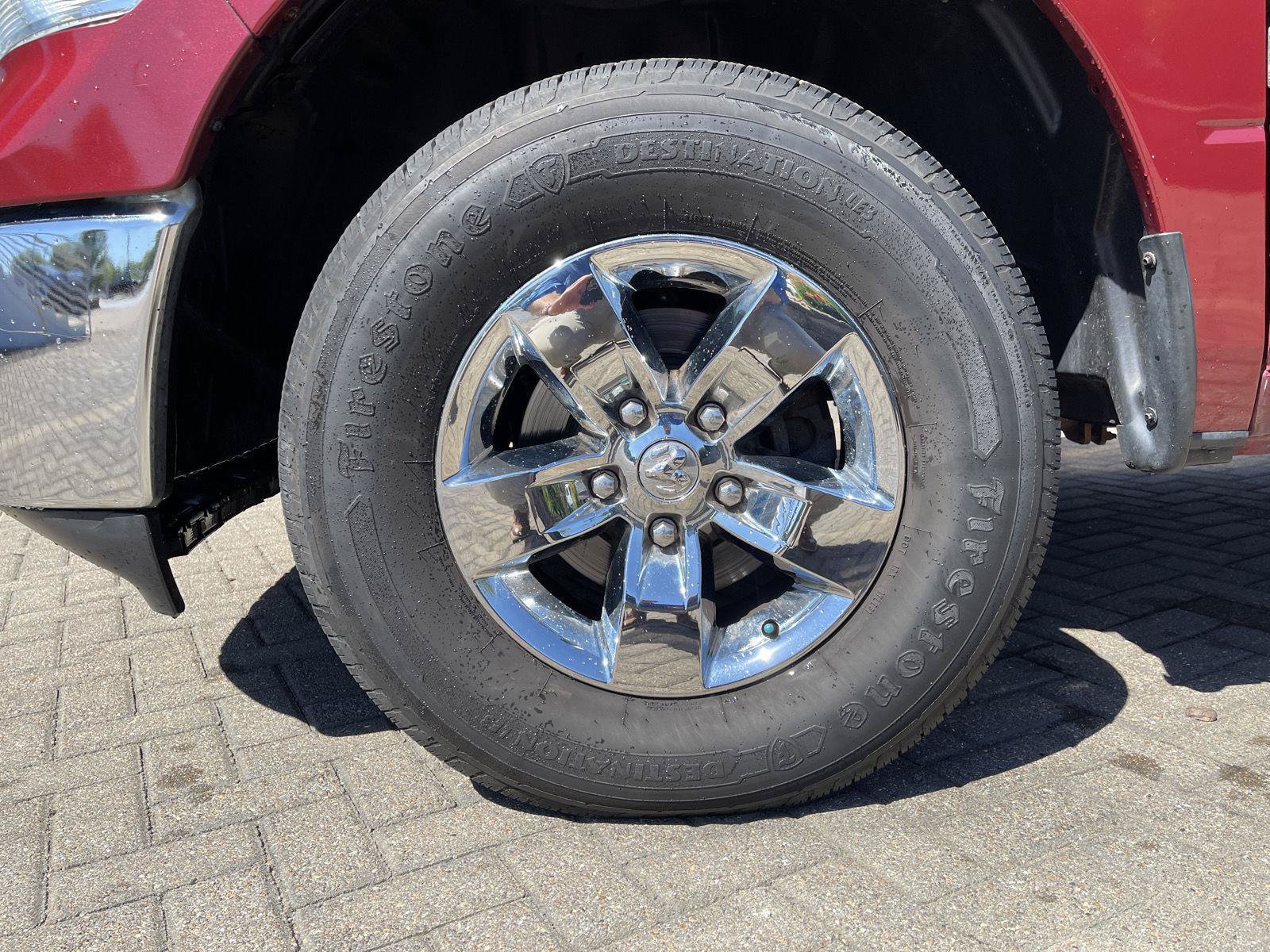 Used 2015 RAM 1500 Classic SLT AWD/4WD image 10