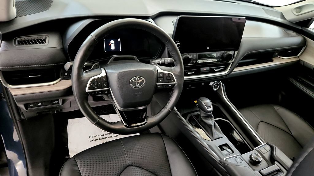 Certified 2024 Toyota Grand Highlander AWD image 25
