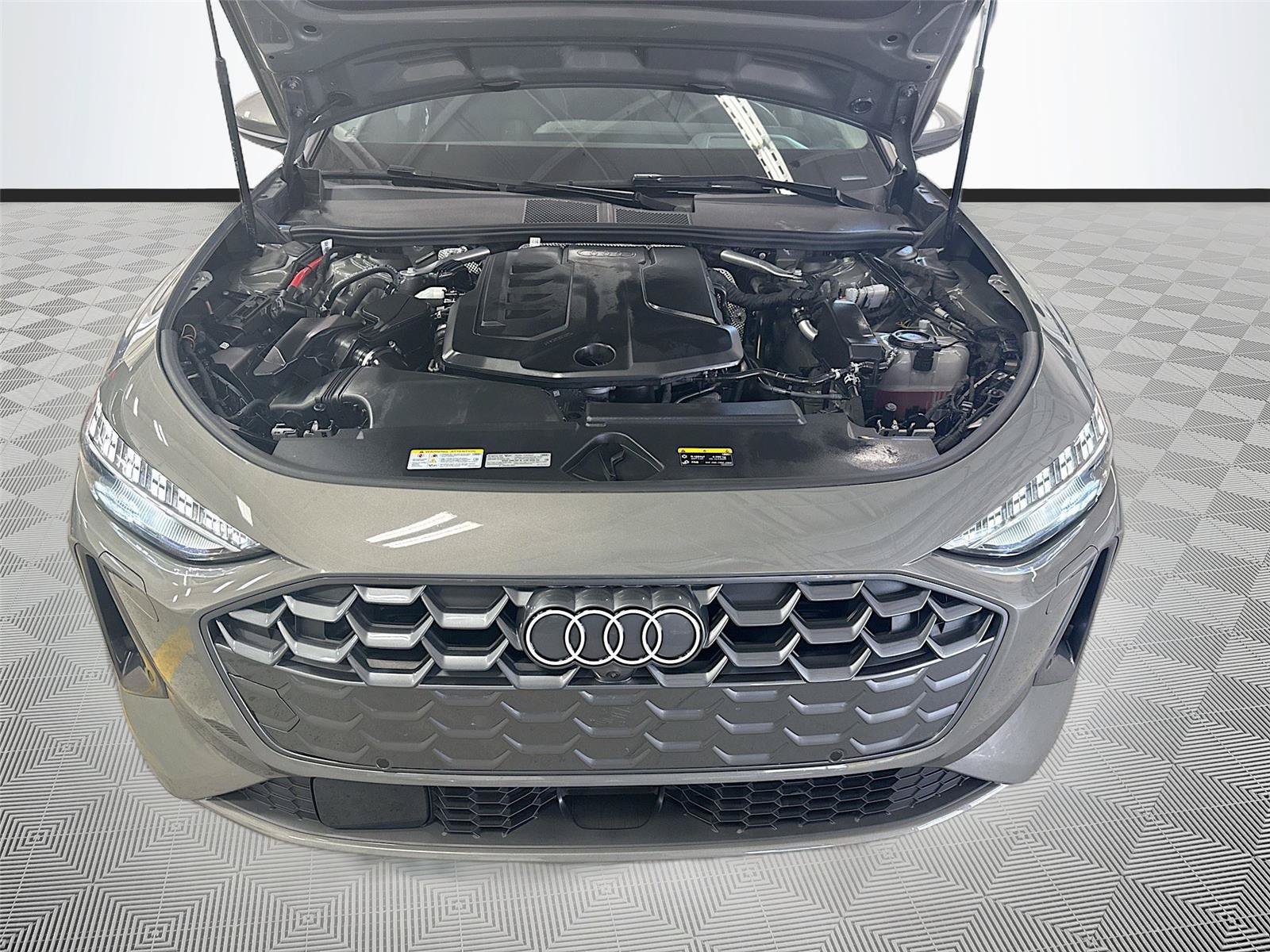 Certified 2025 Audi A5 2.0T Premium Plus w/ Premium Plus AWD/4WD image 31