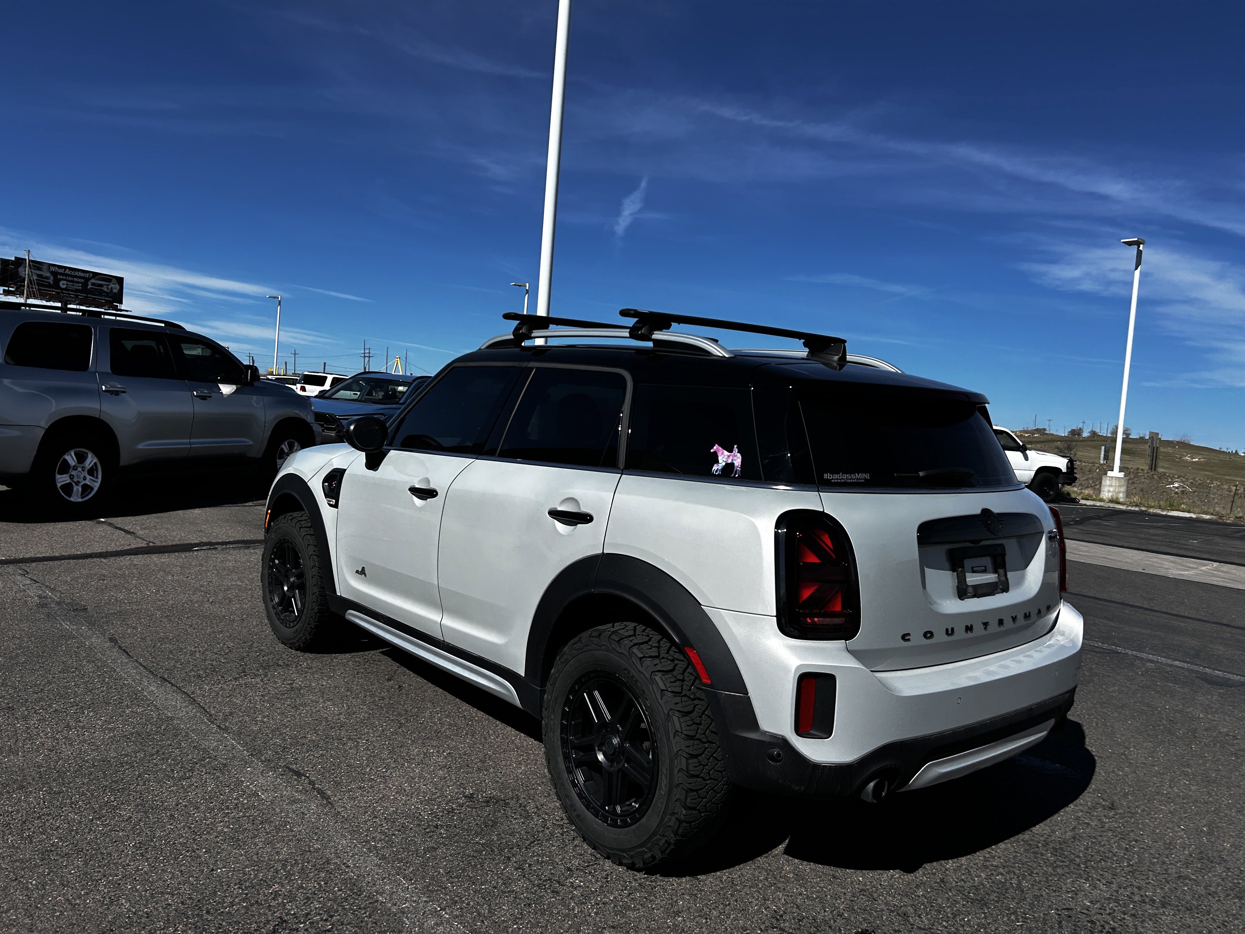 Used 2022 MINI Cooper Countryman S w/ Premium Package AWD/4WD image 3