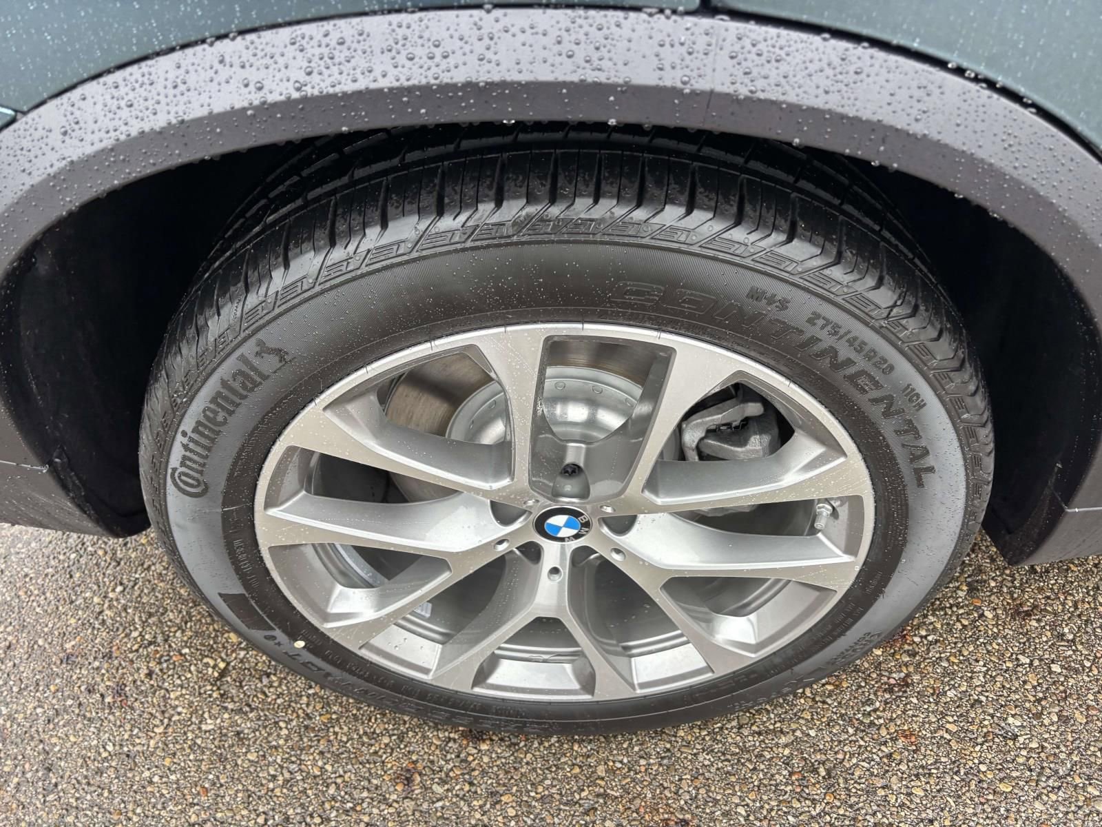 New 2026 BMW X5 xDrive50e w/ Premium Package image 10