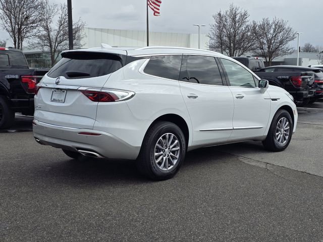 Used 2022 Buick Enclave Essence w/ Trailering Package, 5000 lbs. image 4