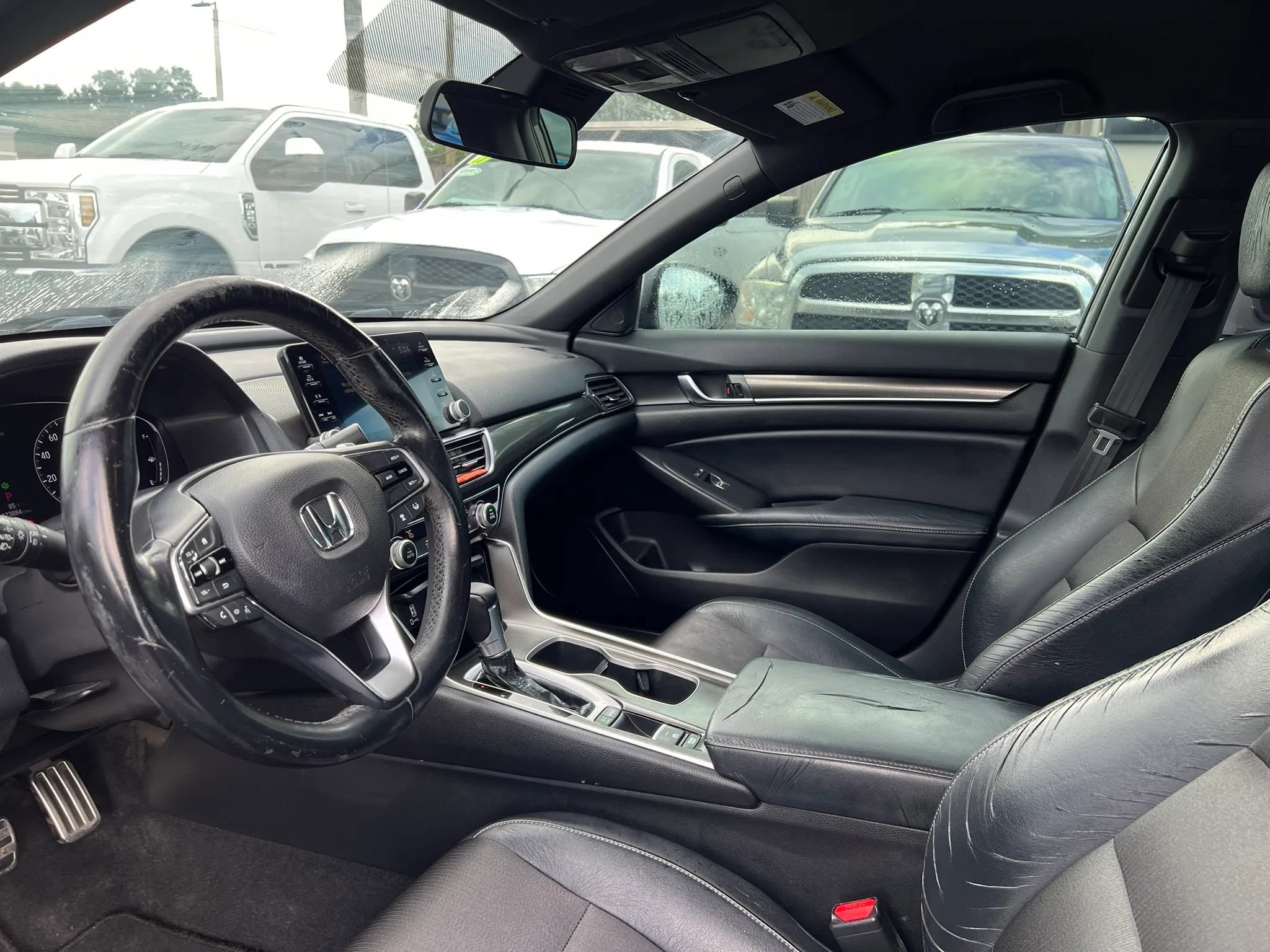Used 2018 Honda Accord Sport image 6
