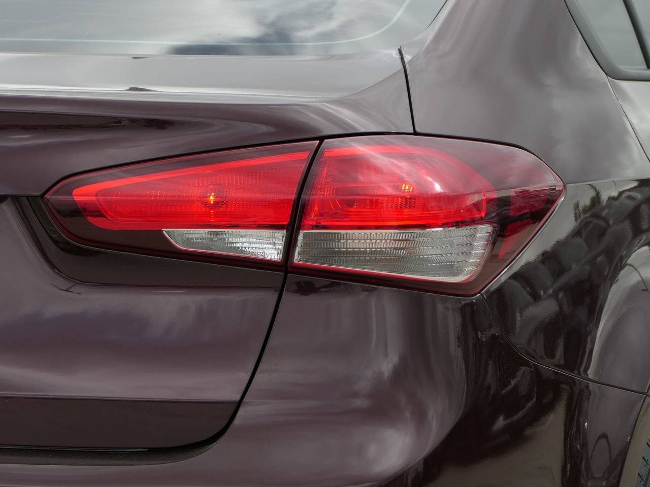 Used 2018 Kia Forte LX w/ LX Rear Camera Package image 7